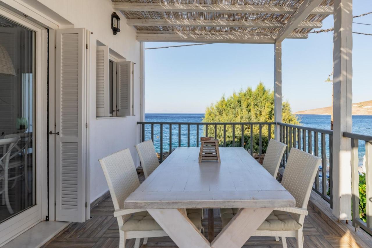 Uno Luxury Apartment With Sea View Livadia  Exterior photo