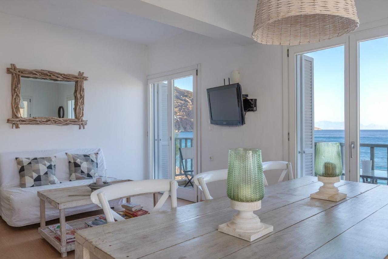 Uno Luxury Apartment With Sea View Livadia  Exterior photo