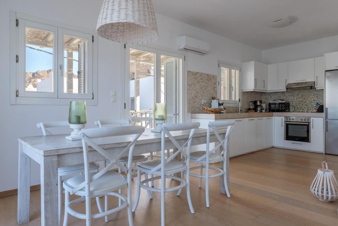 Uno Luxury Apartment With Sea View Livadia  Exterior photo