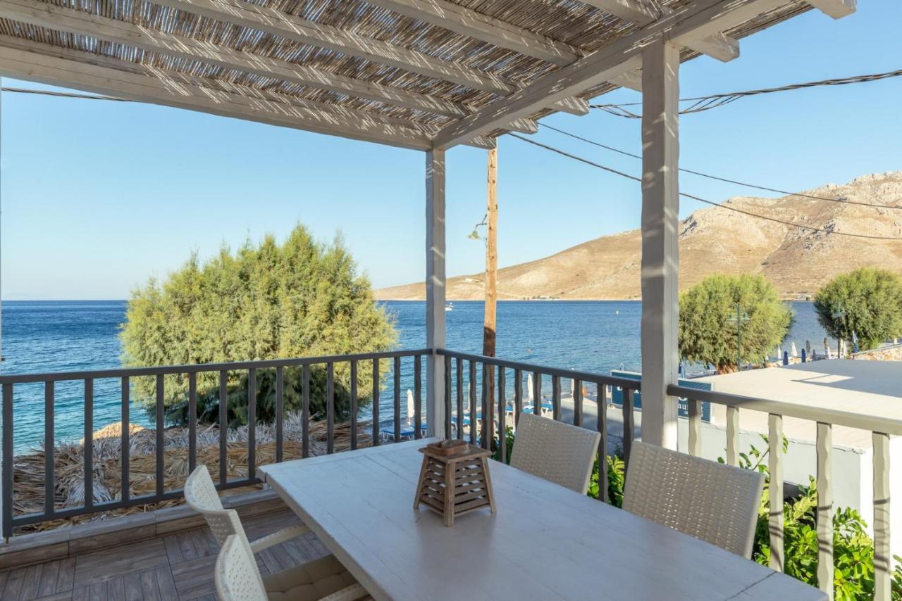 Uno Luxury Apartment With Sea View Livadia  Exterior photo